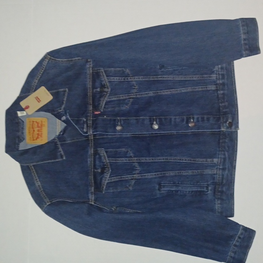 Levi's Classic Denim Trucker Jacket NWT